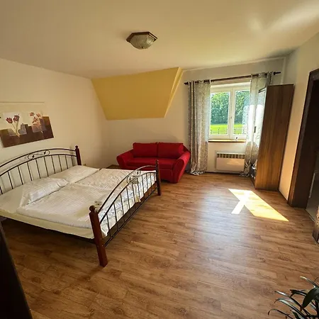 ゲストハウス Karolin ターボル